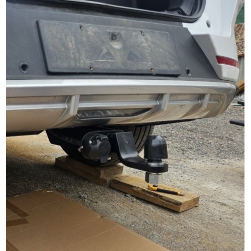 Фаркоп Berg на BYD Song Plus без подрезки бампера. Тип шара: E (шаровый узел под американский быстросьемный квадрат) Фаркоп Berg на BYD Song Plus без подрезки бампера. Тип шара: E (шаровый узел под американский быстросьемный квадрат)