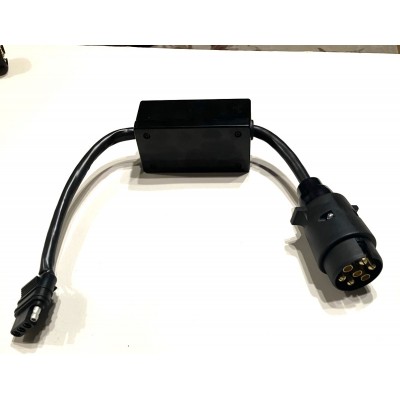 Адаптер-переходник "автомобиль Европа - прицеп USA" с европейской розетки 7pin на американскую 4pin Адаптер-переходник "автомобиль Европа - прицеп USA" с европейской розетки 7pin на американскую 4pin